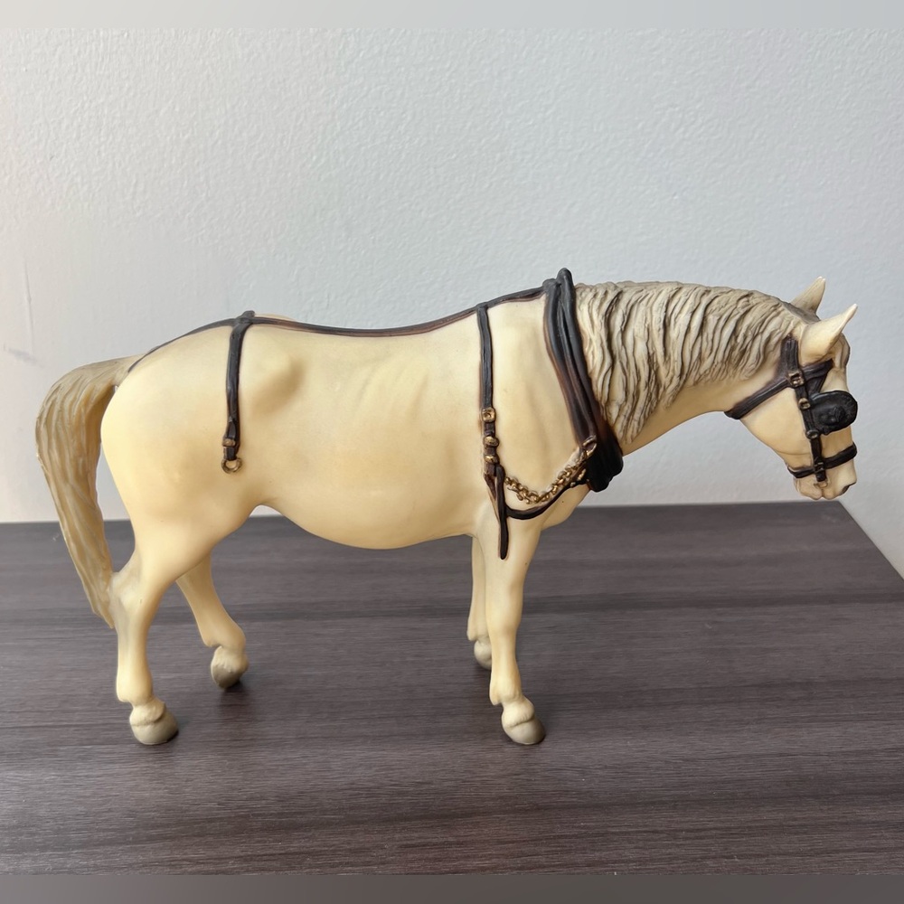 Vintage Breyer Horse Old Timer #200 Alabaster w/ Grey Shading Mane & Tail No Hat